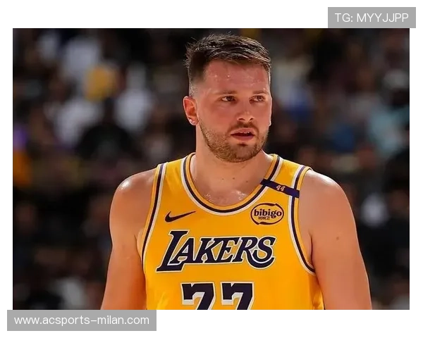 东契奇再度上演晃飞神技砍下44分创造名场面紧追传奇纪录 东契奇再度上演晃飞神技砍下44分创造名场面紧追传奇纪录