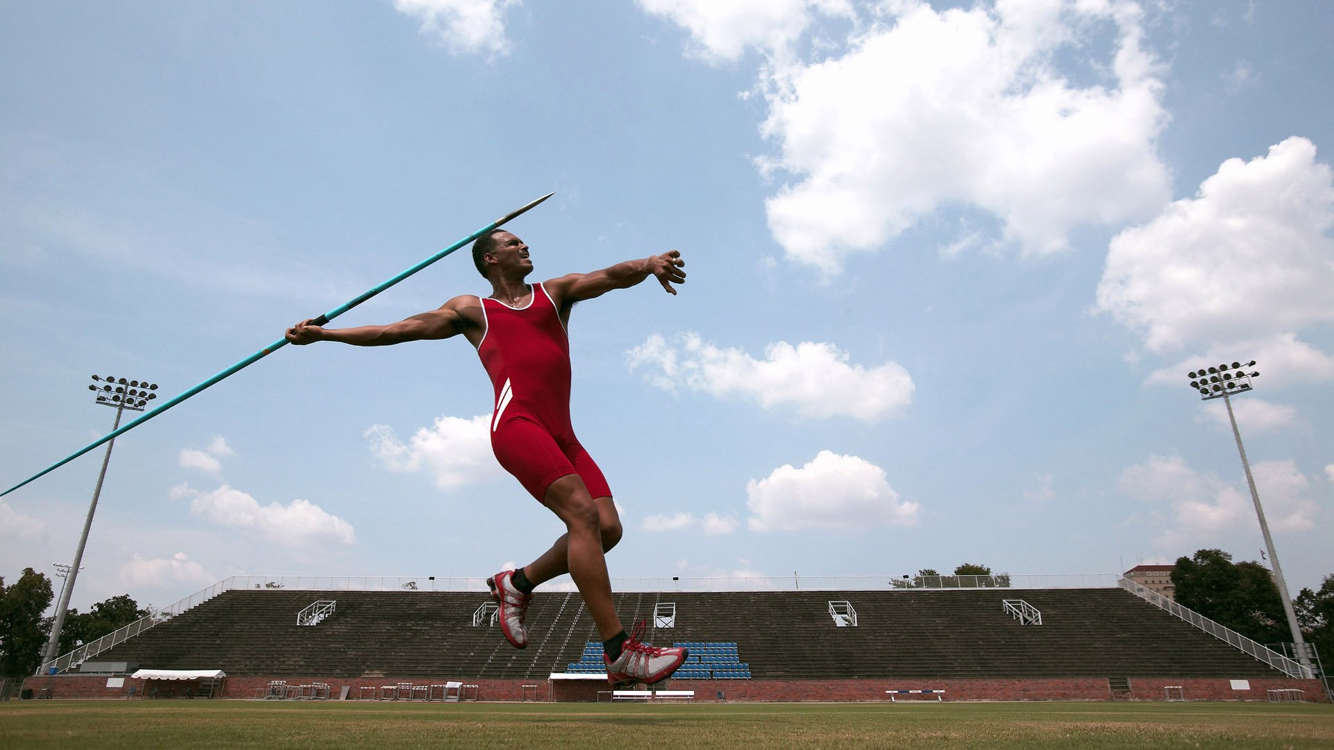 杨瀚森在训练中展示强烈求胜欲望，杨翰林简介